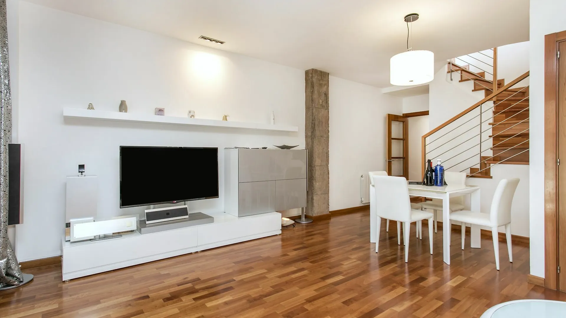 Modern Penthouse Girona Apartment Barcelona Spain