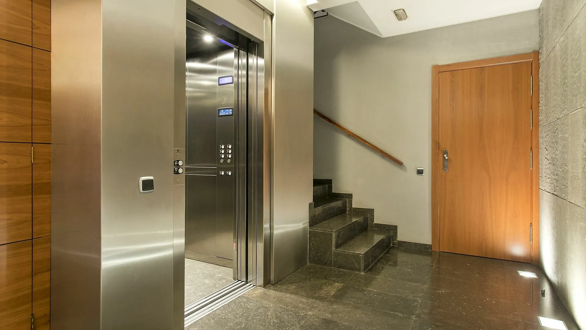 Modern Penthouse Girona Apartment Barcelona