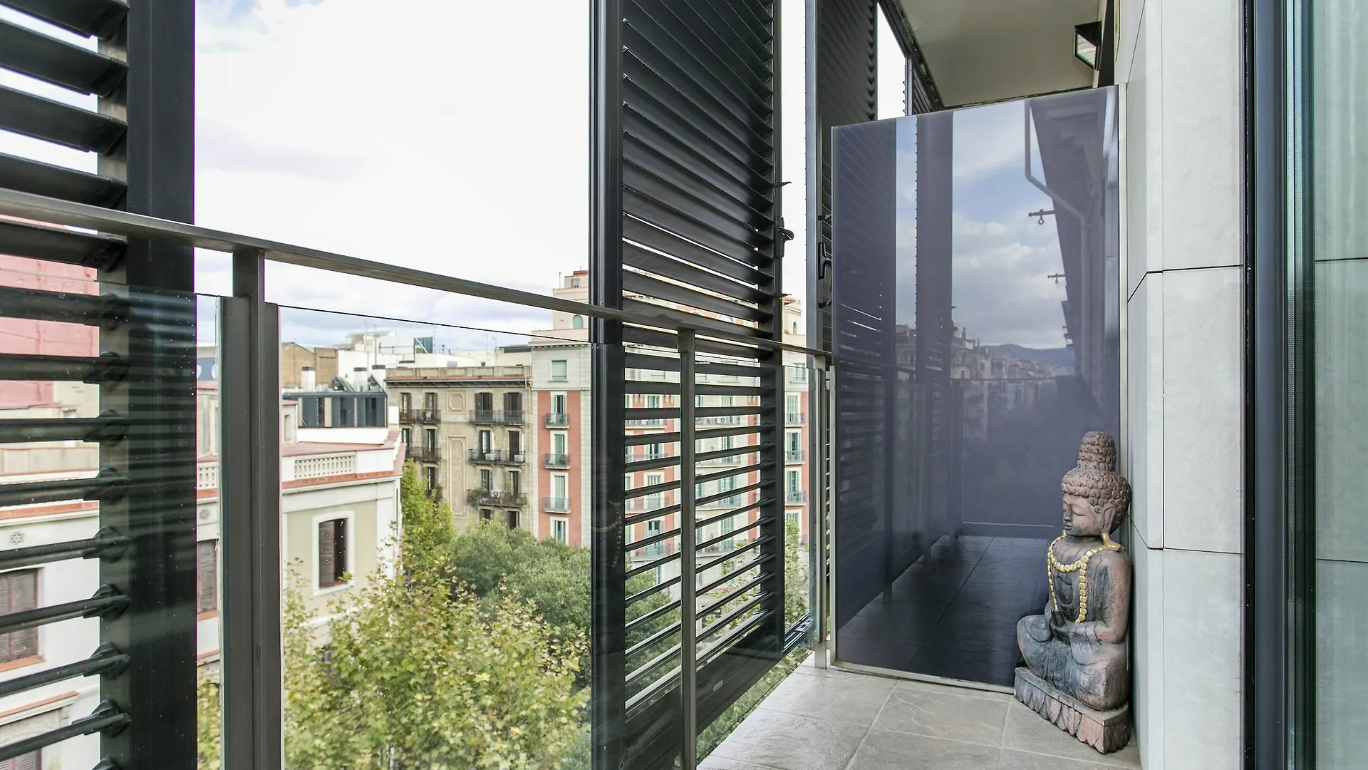 Modern Penthouse Girona Apartment Barcelona